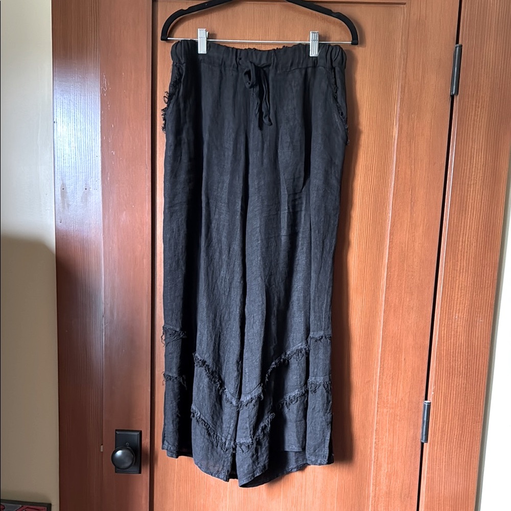 Meo Meli black linen pant